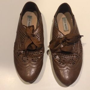 Steve Madden Lace up Flats